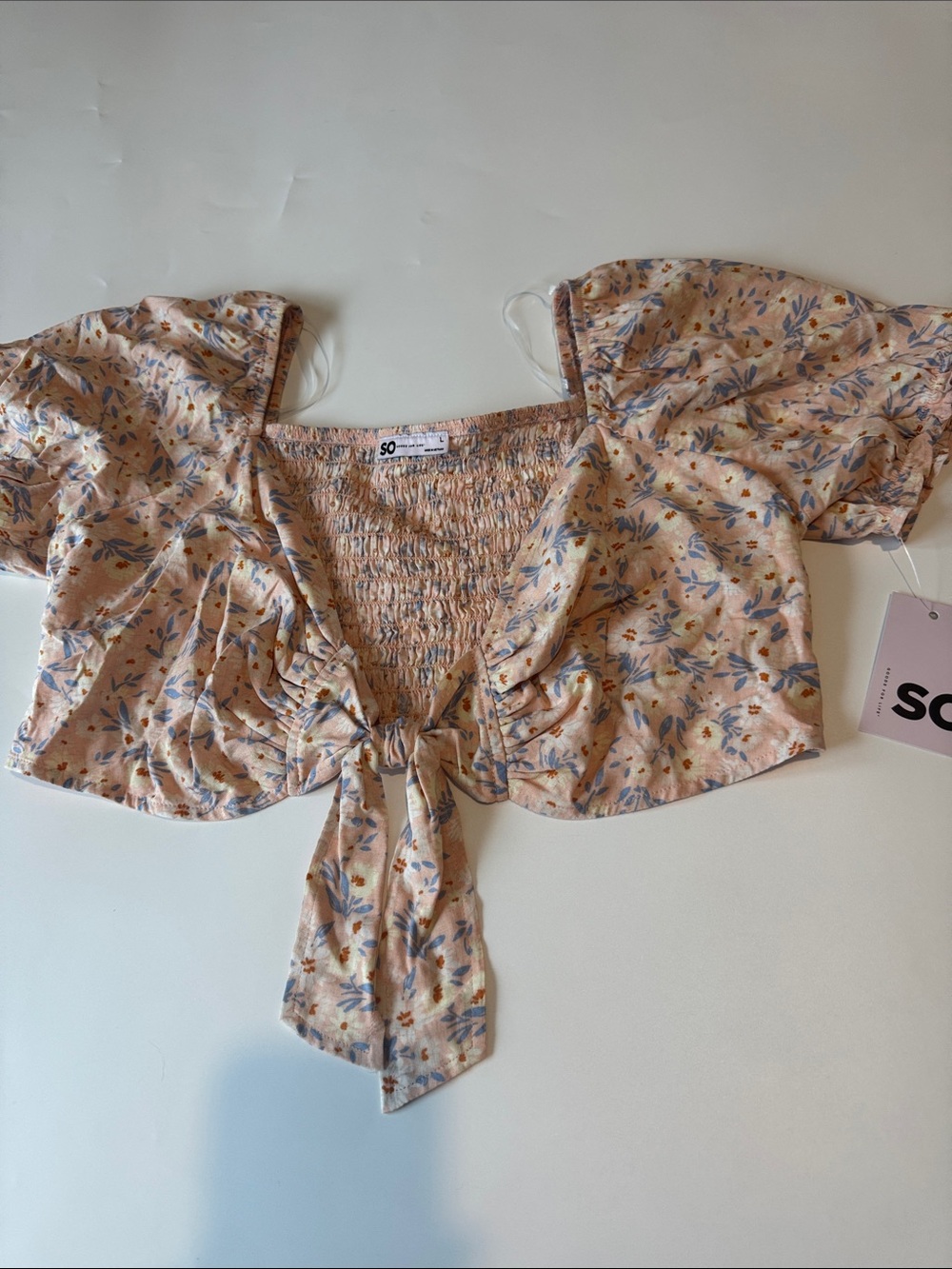 SO Peach Floral Tie-Front Puff-Sleeve Crop Top